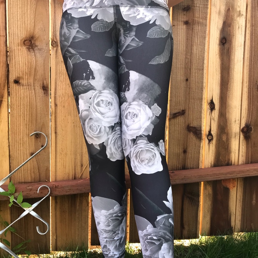 Black and white yoga/lounge leggings